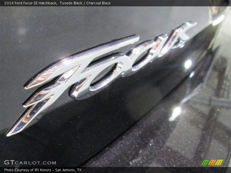 Tuxedo Black / Charcoal Black 2014 Ford Focus SE Hatchback