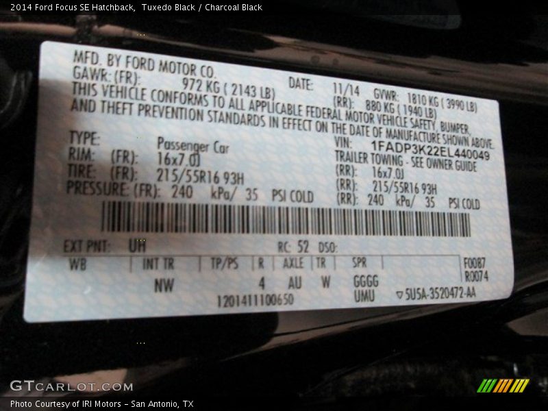 Tuxedo Black / Charcoal Black 2014 Ford Focus SE Hatchback