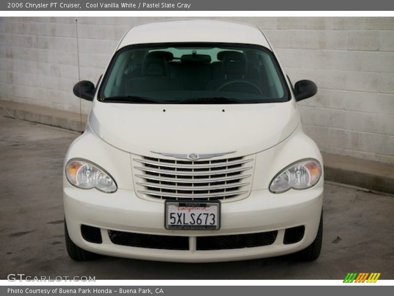 Cool Vanilla White / Pastel Slate Gray 2006 Chrysler PT Cruiser