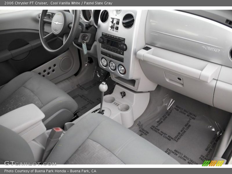 Cool Vanilla White / Pastel Slate Gray 2006 Chrysler PT Cruiser