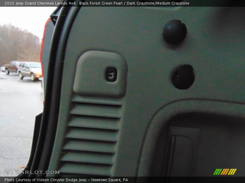 Black Forest Green Pearl / Dark Graystone/Medium Graystone 2013 Jeep Grand Cherokee Laredo 4x4