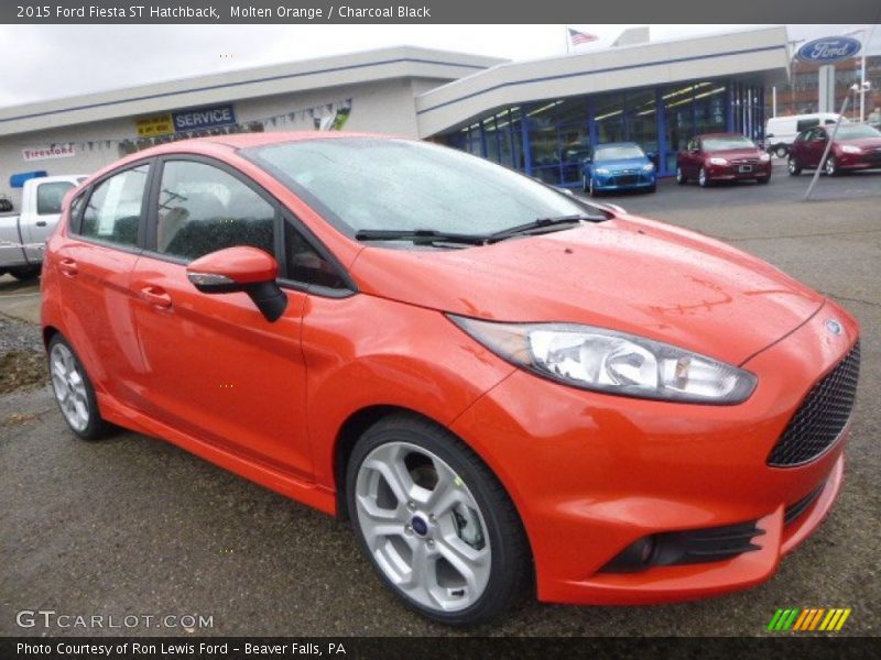 Front 3/4 View of 2015 Fiesta ST Hatchback