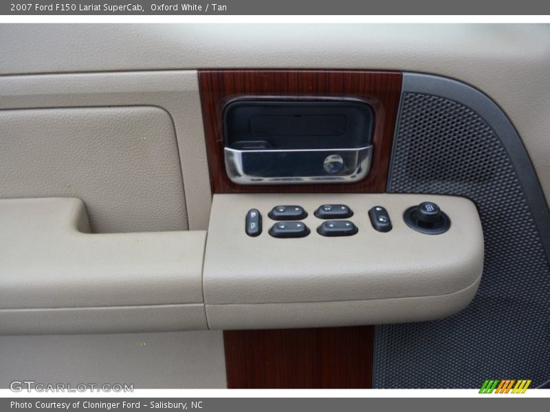 Controls of 2007 F150 Lariat SuperCab