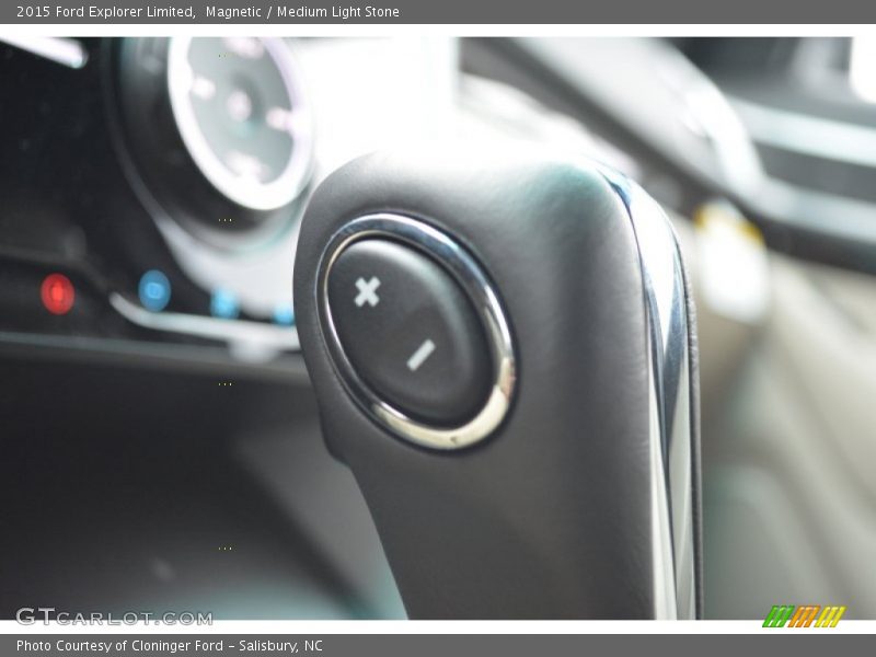 Magnetic / Medium Light Stone 2015 Ford Explorer Limited