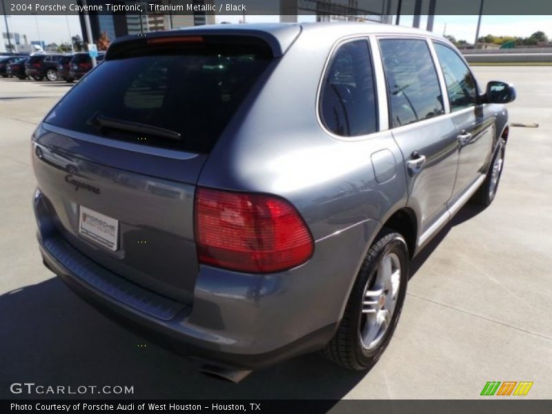 Titanium Metallic / Black 2004 Porsche Cayenne Tiptronic