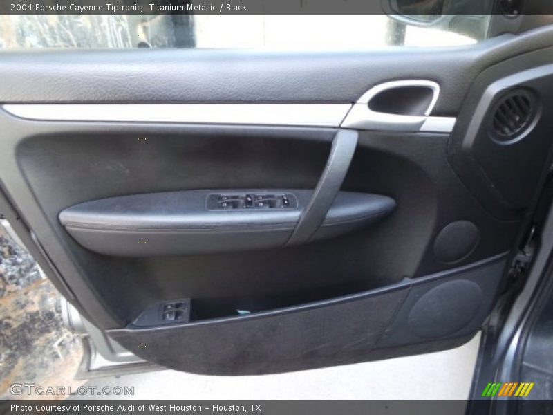Titanium Metallic / Black 2004 Porsche Cayenne Tiptronic