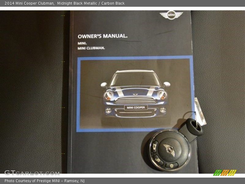 Midnight Black Metallic / Carbon Black 2014 Mini Cooper Clubman