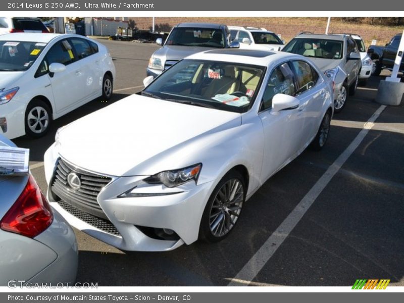 Ultra White / Parchment 2014 Lexus IS 250 AWD