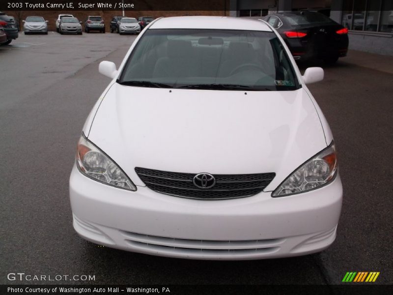 Super White / Stone 2003 Toyota Camry LE