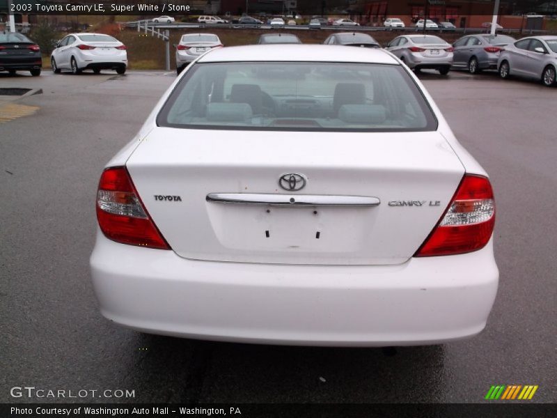 Super White / Stone 2003 Toyota Camry LE