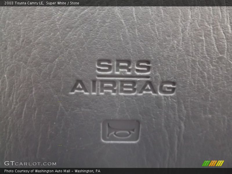 Super White / Stone 2003 Toyota Camry LE