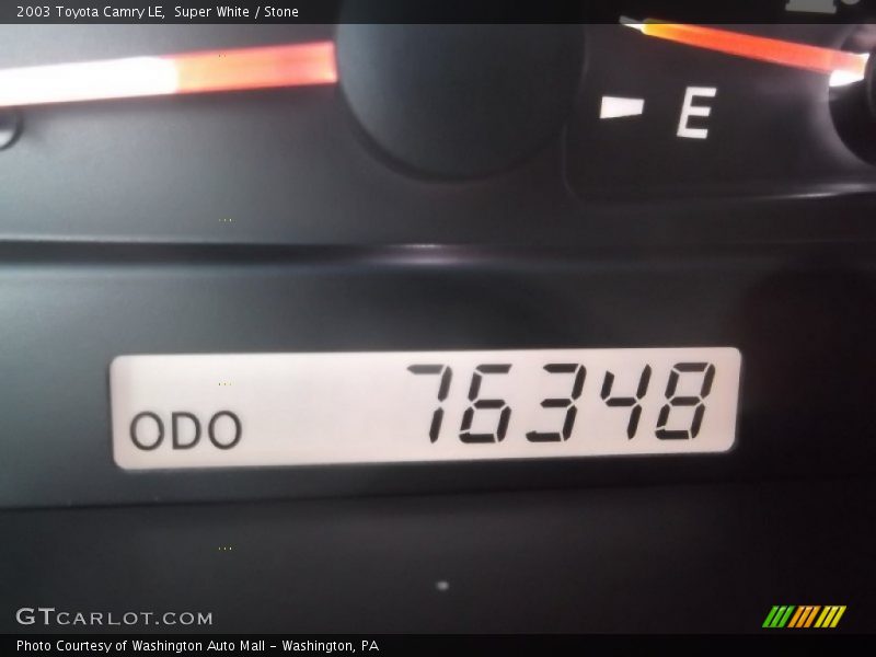Super White / Stone 2003 Toyota Camry LE