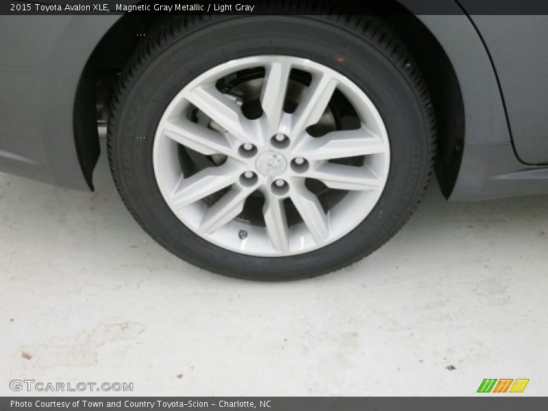 Magnetic Gray Metallic / Light Gray 2015 Toyota Avalon XLE