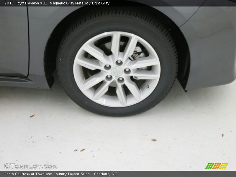 Magnetic Gray Metallic / Light Gray 2015 Toyota Avalon XLE