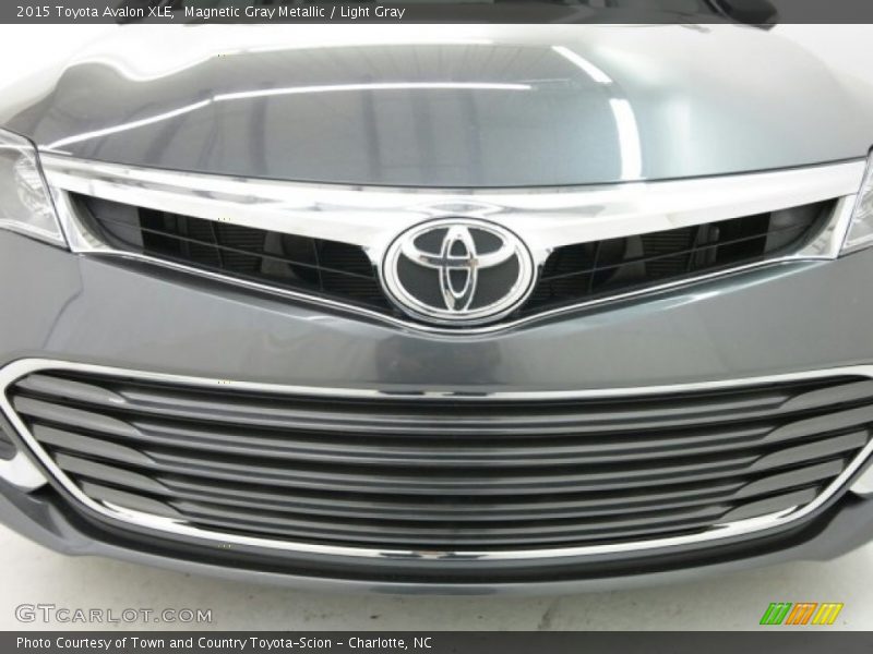 Magnetic Gray Metallic / Light Gray 2015 Toyota Avalon XLE
