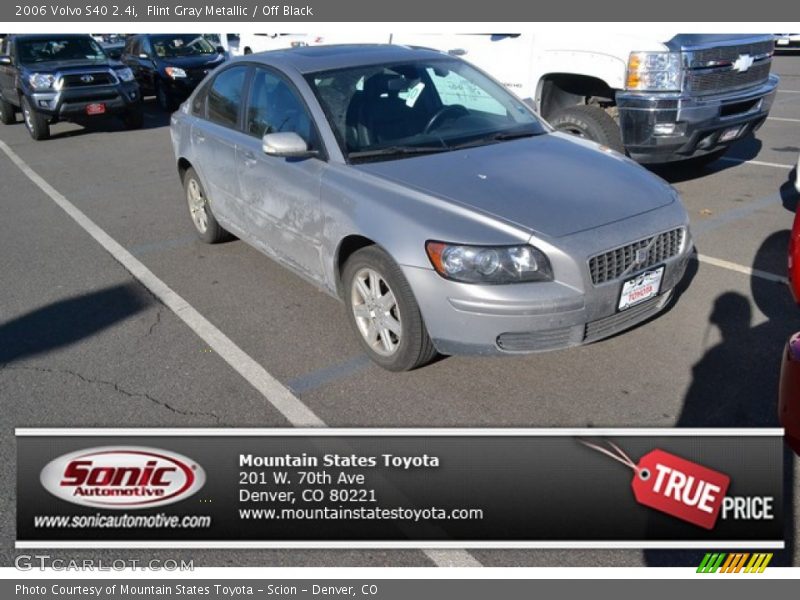 Flint Gray Metallic / Off Black 2006 Volvo S40 2.4i