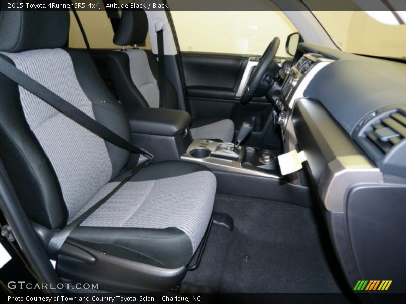 Attitude Black / Black 2015 Toyota 4Runner SR5 4x4