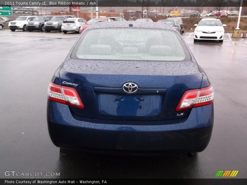 Blue Ribbon Metallic / Ash 2011 Toyota Camry LE