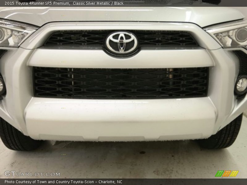 Classic Silver Metallic / Black 2015 Toyota 4Runner SR5 Premium