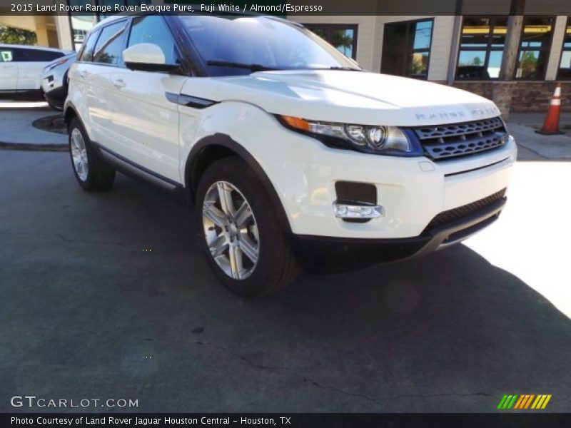 Fuji White / Almond/Espresso 2015 Land Rover Range Rover Evoque Pure