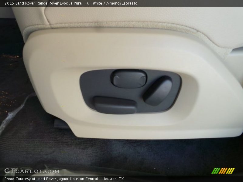 Fuji White / Almond/Espresso 2015 Land Rover Range Rover Evoque Pure