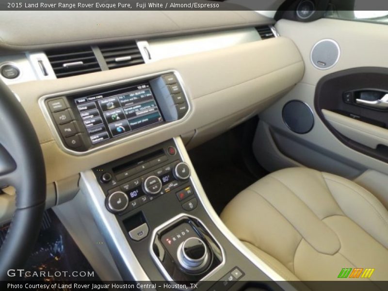 Fuji White / Almond/Espresso 2015 Land Rover Range Rover Evoque Pure