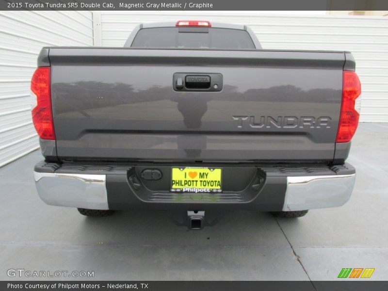 Magnetic Gray Metallic / Graphite 2015 Toyota Tundra SR5 Double Cab