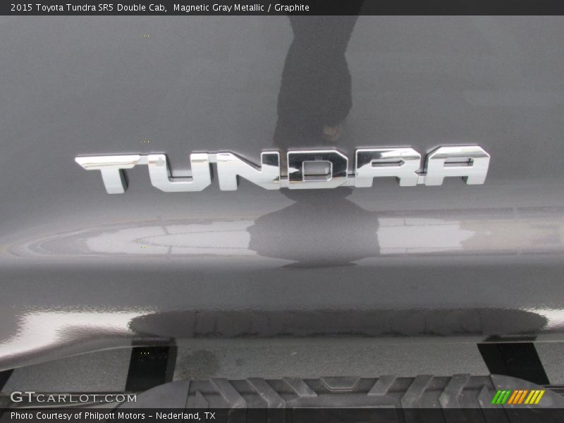 Magnetic Gray Metallic / Graphite 2015 Toyota Tundra SR5 Double Cab