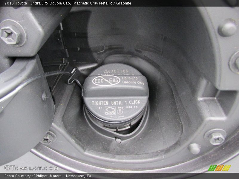 Magnetic Gray Metallic / Graphite 2015 Toyota Tundra SR5 Double Cab