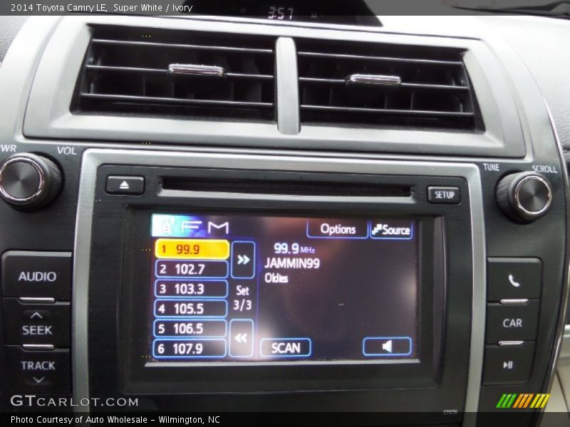 Super White / Ivory 2014 Toyota Camry LE