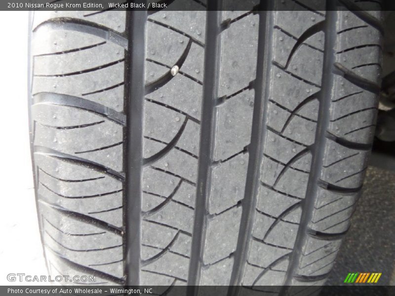 Wicked Black / Black 2010 Nissan Rogue Krom Edition