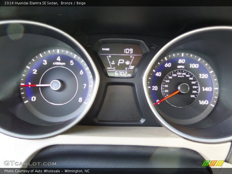 Bronze / Beige 2014 Hyundai Elantra SE Sedan