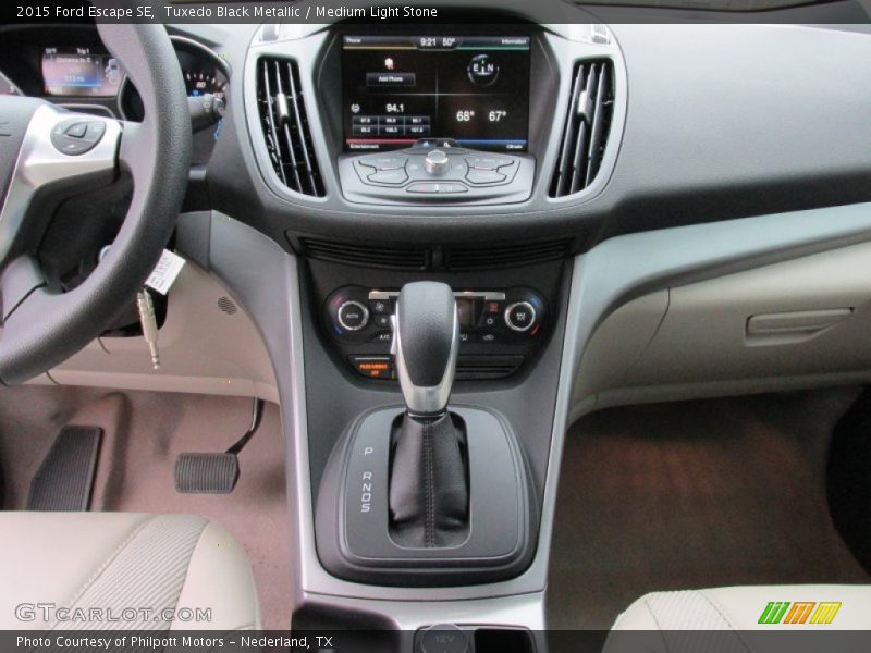 Tuxedo Black Metallic / Medium Light Stone 2015 Ford Escape SE