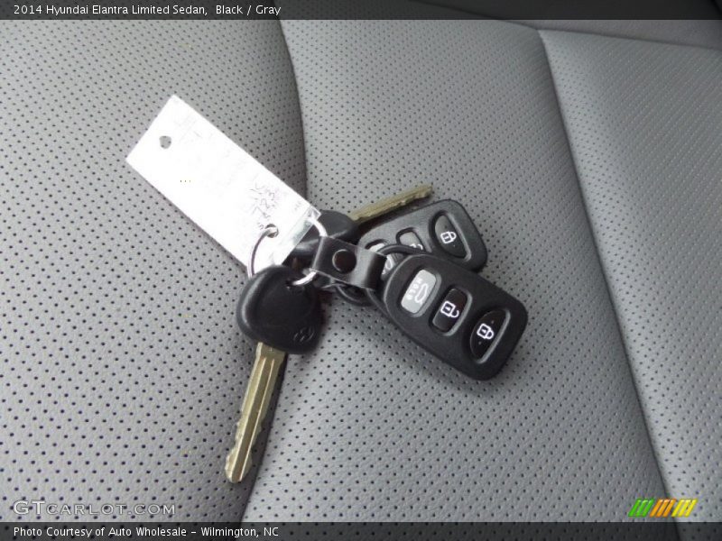 Black / Gray 2014 Hyundai Elantra Limited Sedan