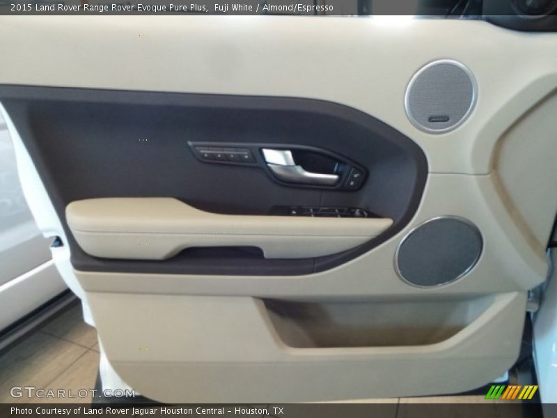 Fuji White / Almond/Espresso 2015 Land Rover Range Rover Evoque Pure Plus