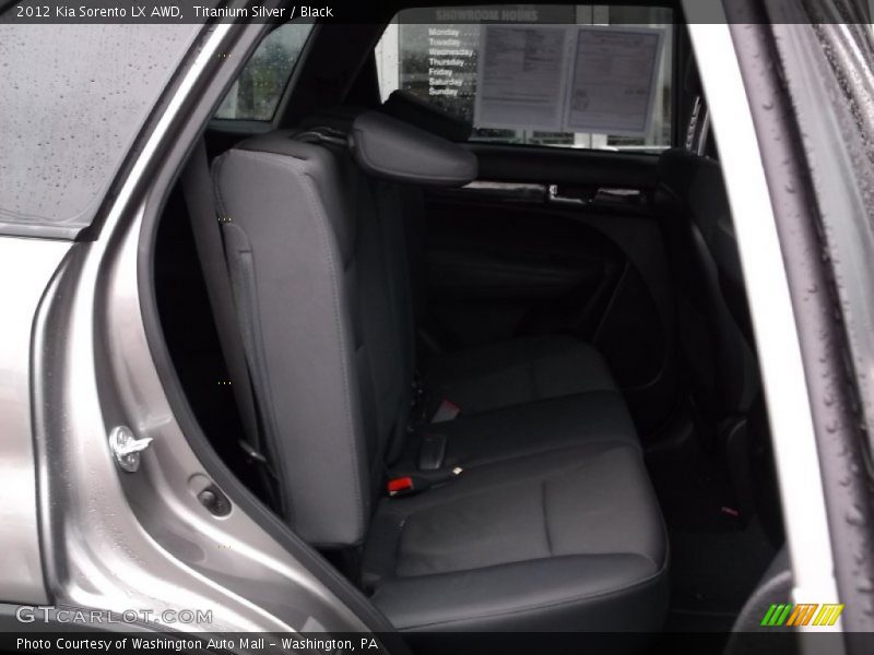 Titanium Silver / Black 2012 Kia Sorento LX AWD