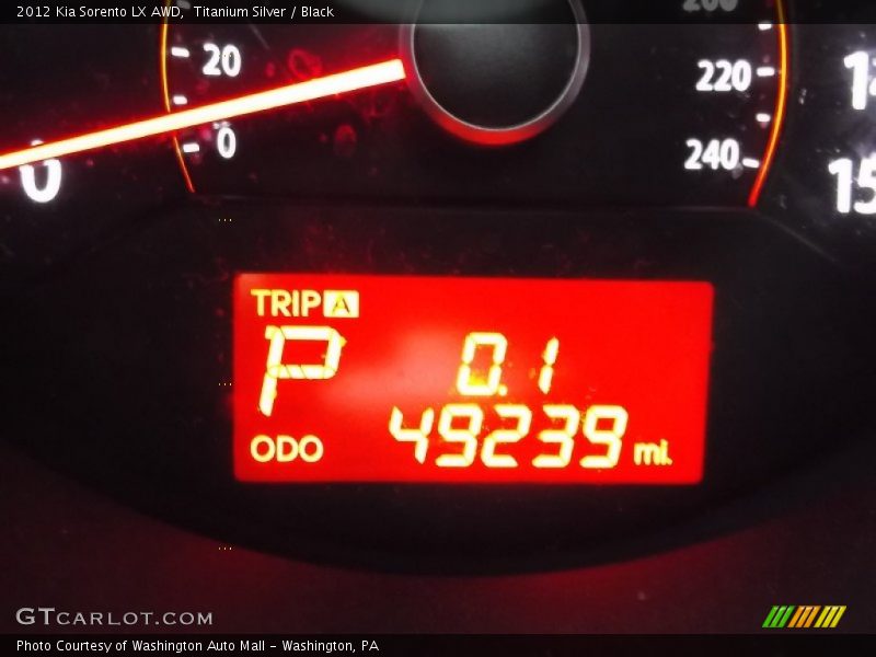 Titanium Silver / Black 2012 Kia Sorento LX AWD