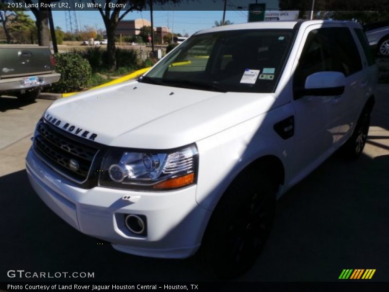 Fuji White / Ebony 2015 Land Rover LR2