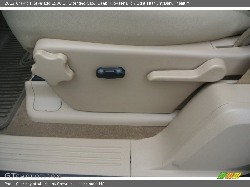 Deep Ruby Metallic / Light Titanium/Dark Titanium 2013 Chevrolet Silverado 1500 LT Extended Cab