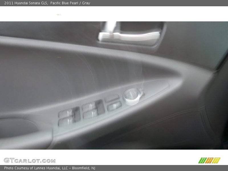 Pacific Blue Pearl / Gray 2011 Hyundai Sonata GLS