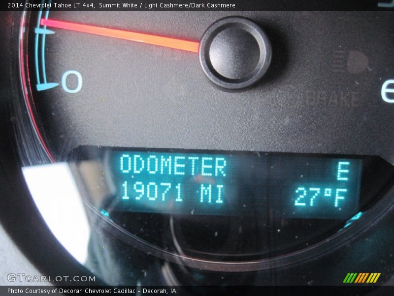 Summit White / Light Cashmere/Dark Cashmere 2014 Chevrolet Tahoe LT 4x4
