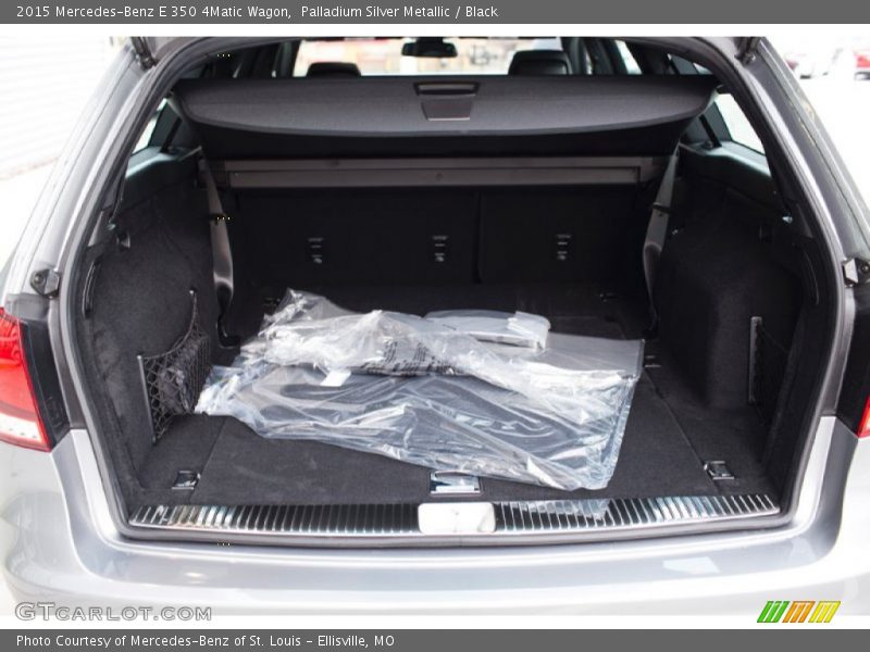  2015 E 350 4Matic Wagon Trunk