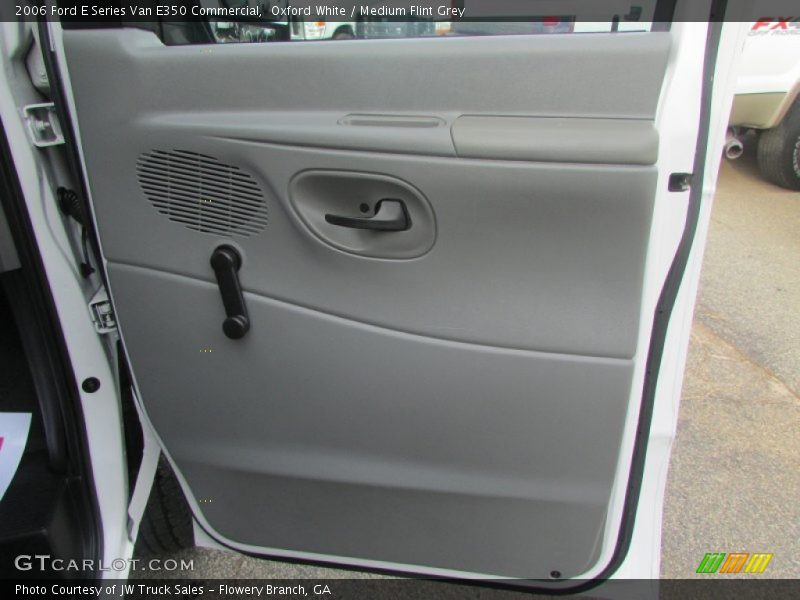 Oxford White / Medium Flint Grey 2006 Ford E Series Van E350 Commercial