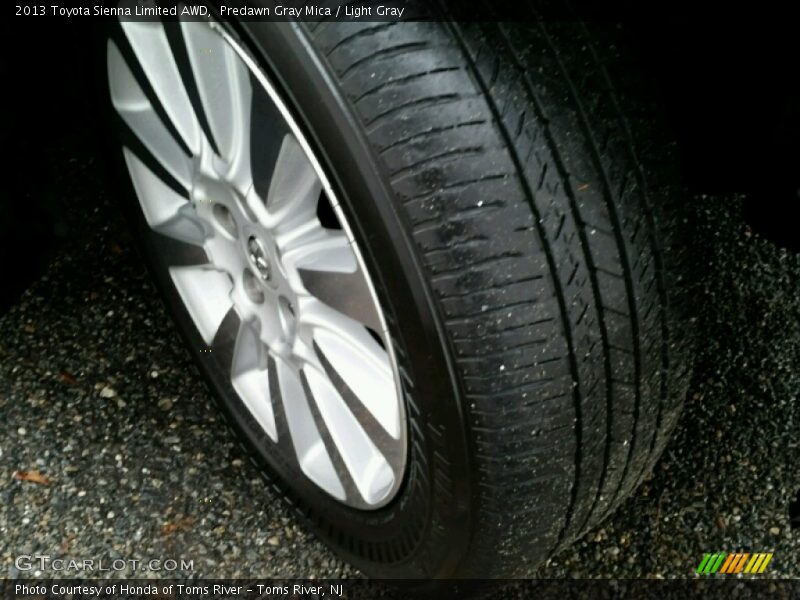 Predawn Gray Mica / Light Gray 2013 Toyota Sienna Limited AWD