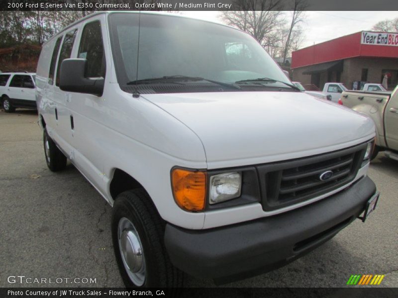 Oxford White / Medium Flint Grey 2006 Ford E Series Van E350 Commercial