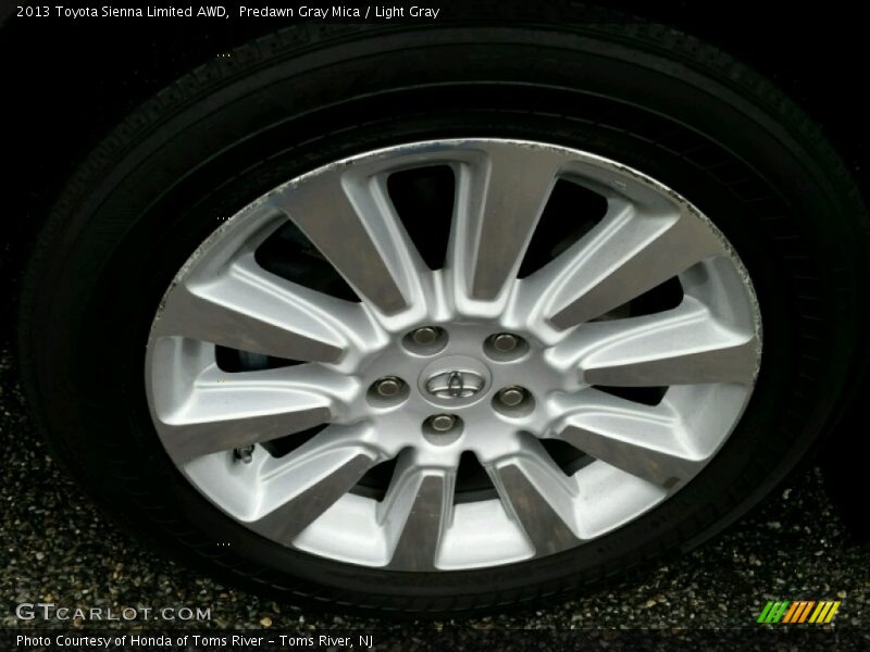 Predawn Gray Mica / Light Gray 2013 Toyota Sienna Limited AWD