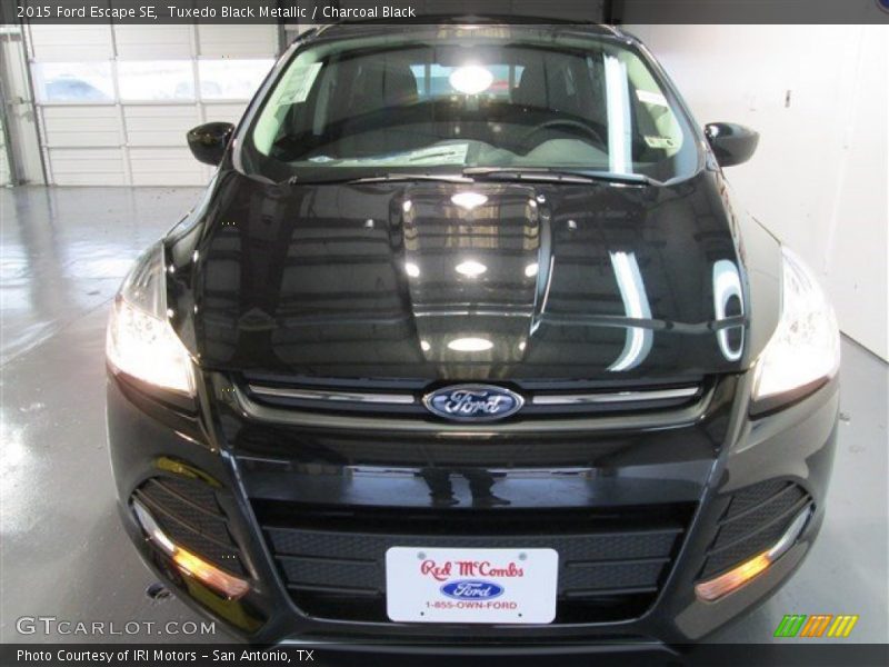 Tuxedo Black Metallic / Charcoal Black 2015 Ford Escape SE