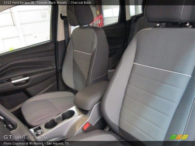 Tuxedo Black Metallic / Charcoal Black 2015 Ford Escape SE