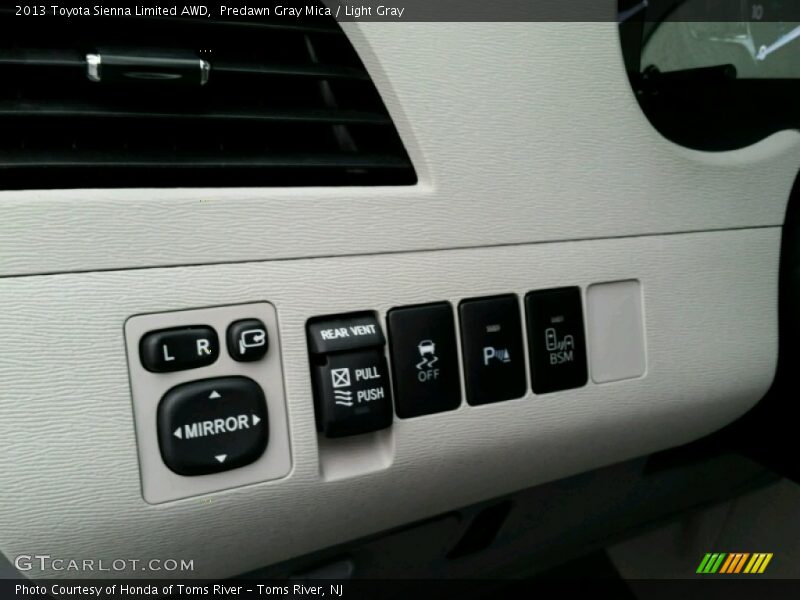 Predawn Gray Mica / Light Gray 2013 Toyota Sienna Limited AWD