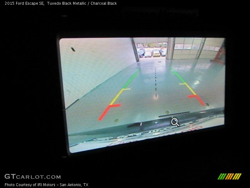Tuxedo Black Metallic / Charcoal Black 2015 Ford Escape SE